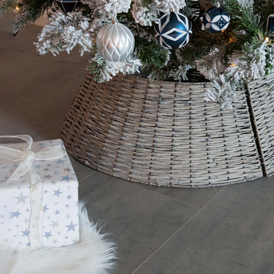 Christmas Tree Skirt - Decorative Wicker Christmas Tree Trunk Basket Guard.