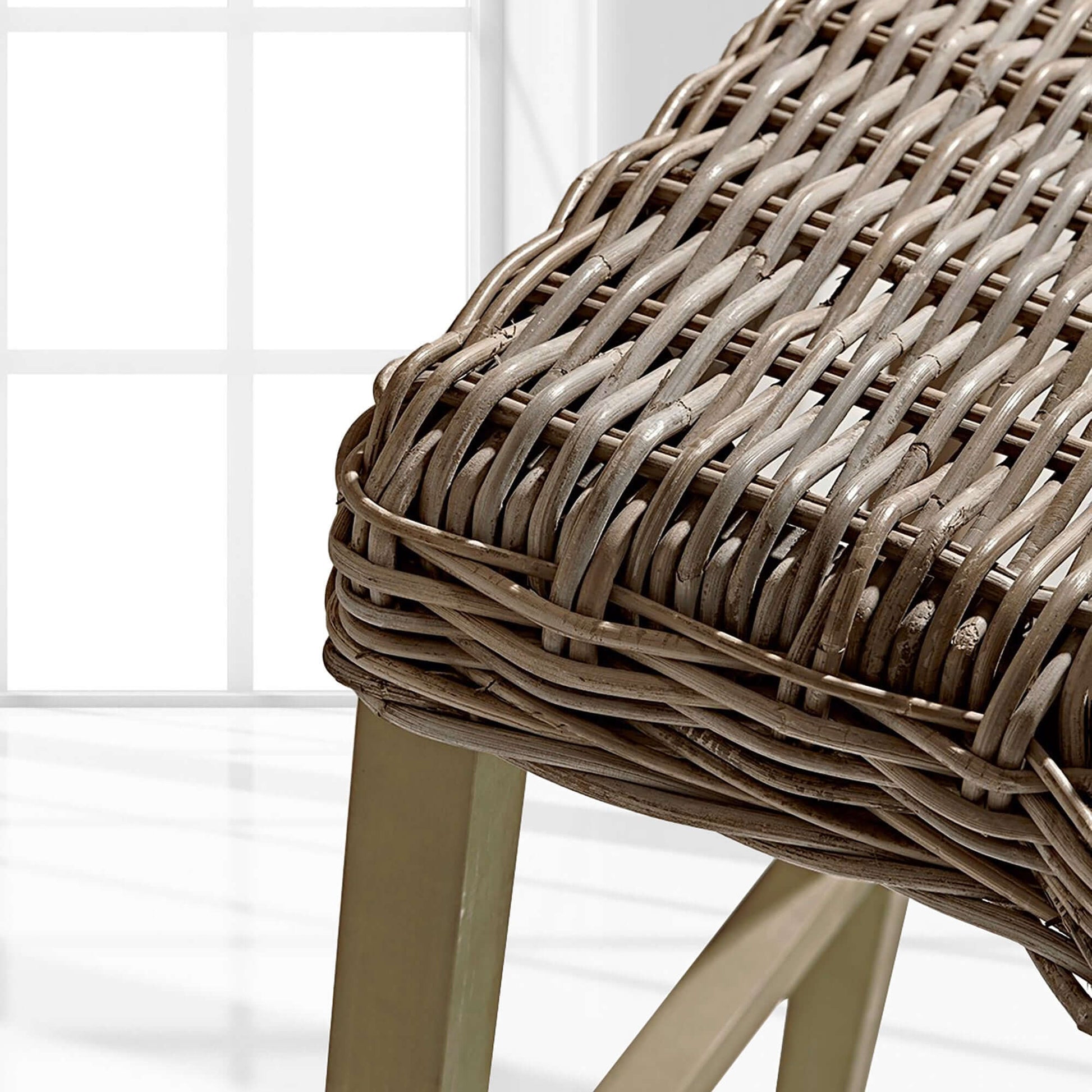 Natural Hand Weaved Rattan Wicker Wood Dining Chair or High Weave Hand Made Kitchen Rattan Bar Stool with Wooden Legs