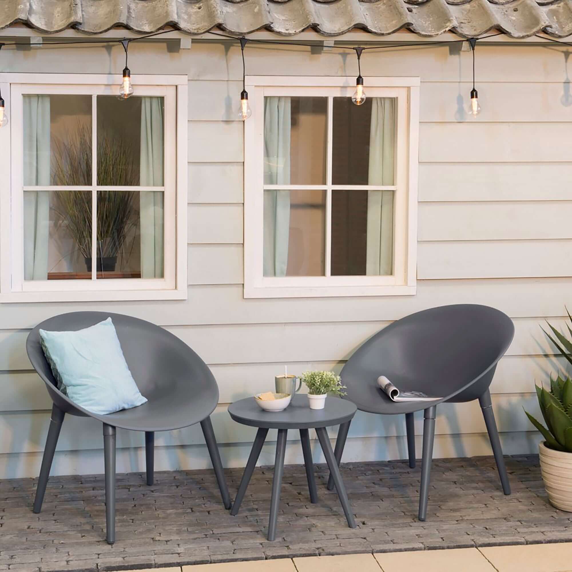 Dawson s Moon Garden Patio Bistro Set 2 Chairs Table