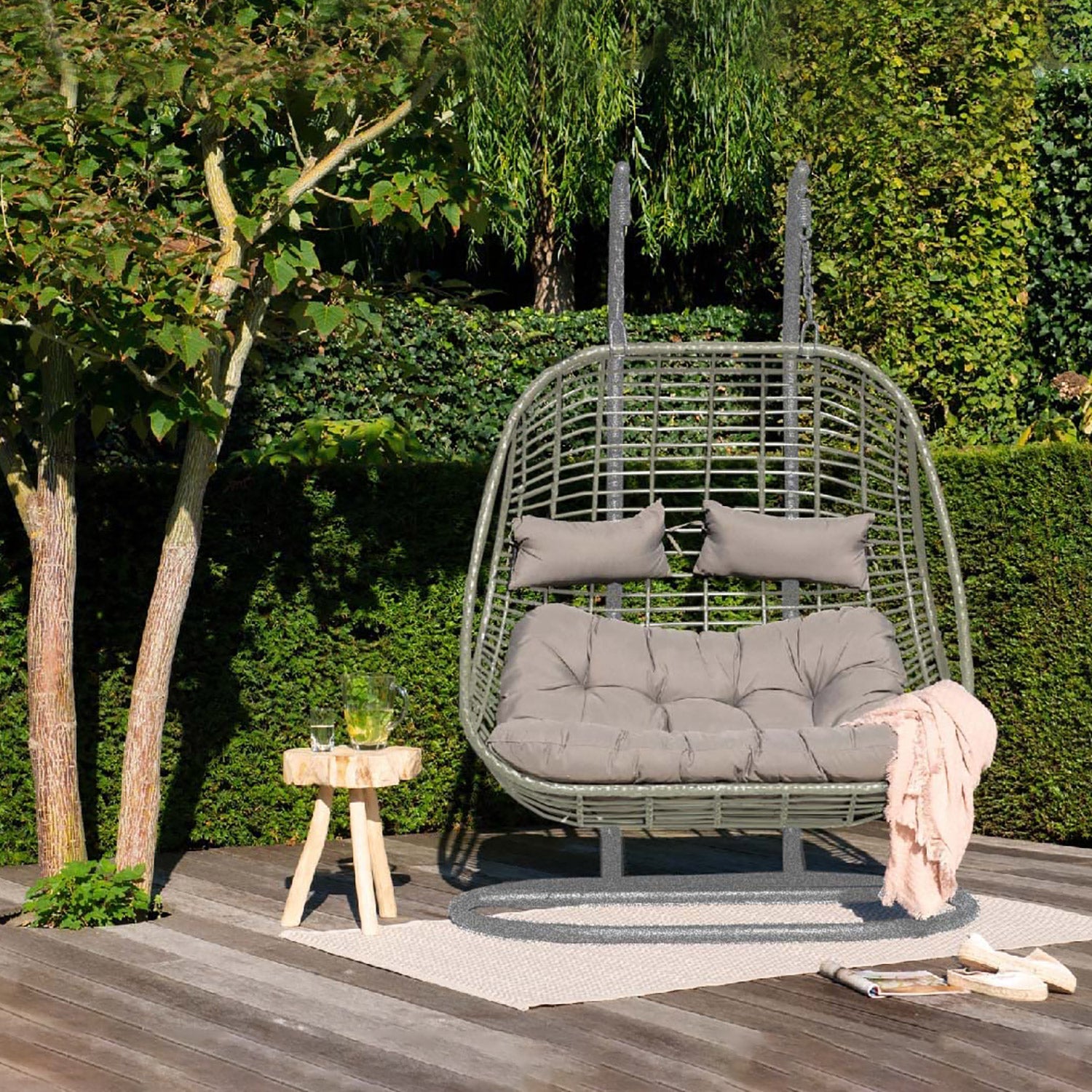 Rattan sales swing price